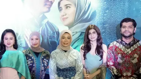 The Way a Man’s Relationship with His Wife’s Mother Turned Into a Popular Movie in Indonesia